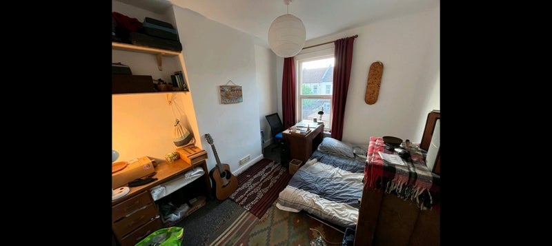 Room Horley Road in Bristol