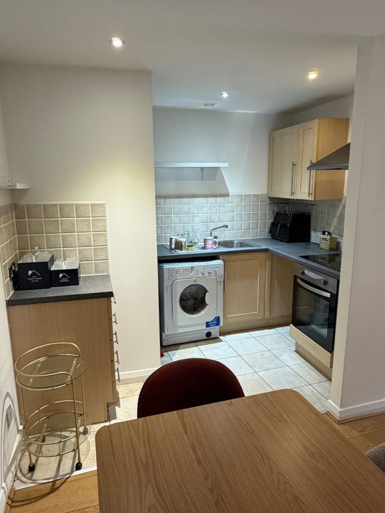 Flat Wolstenholme Square in Liverpool