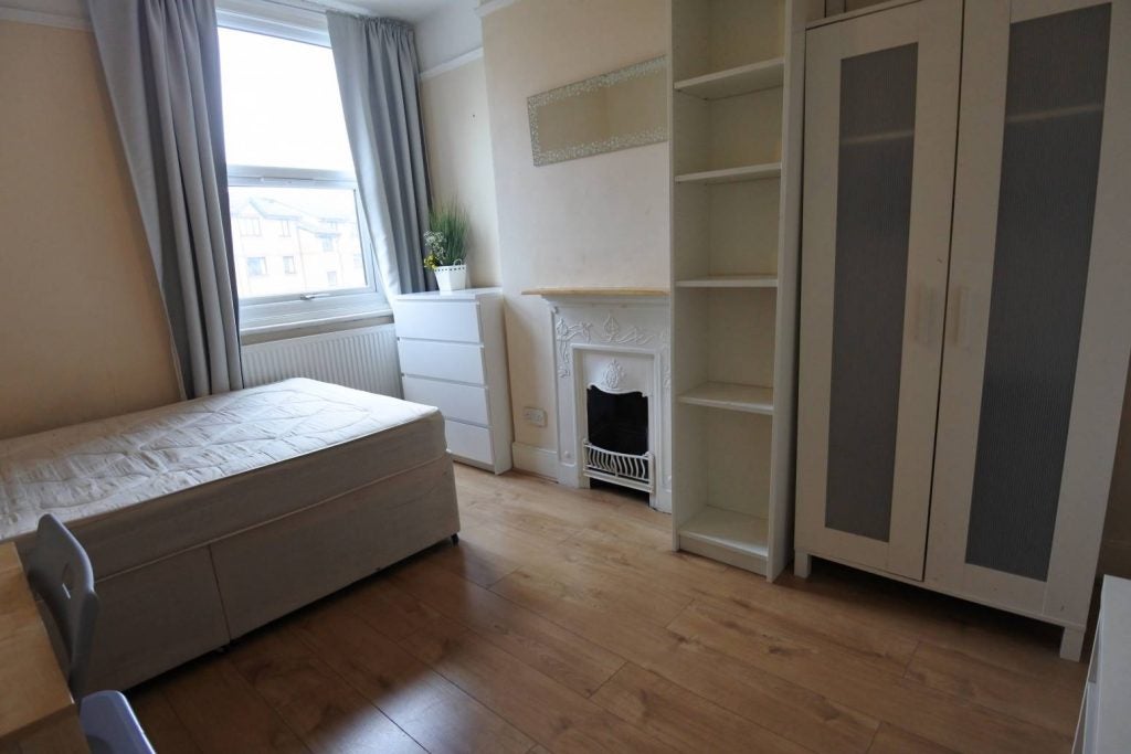 Room Aberdeen Road in Greater London