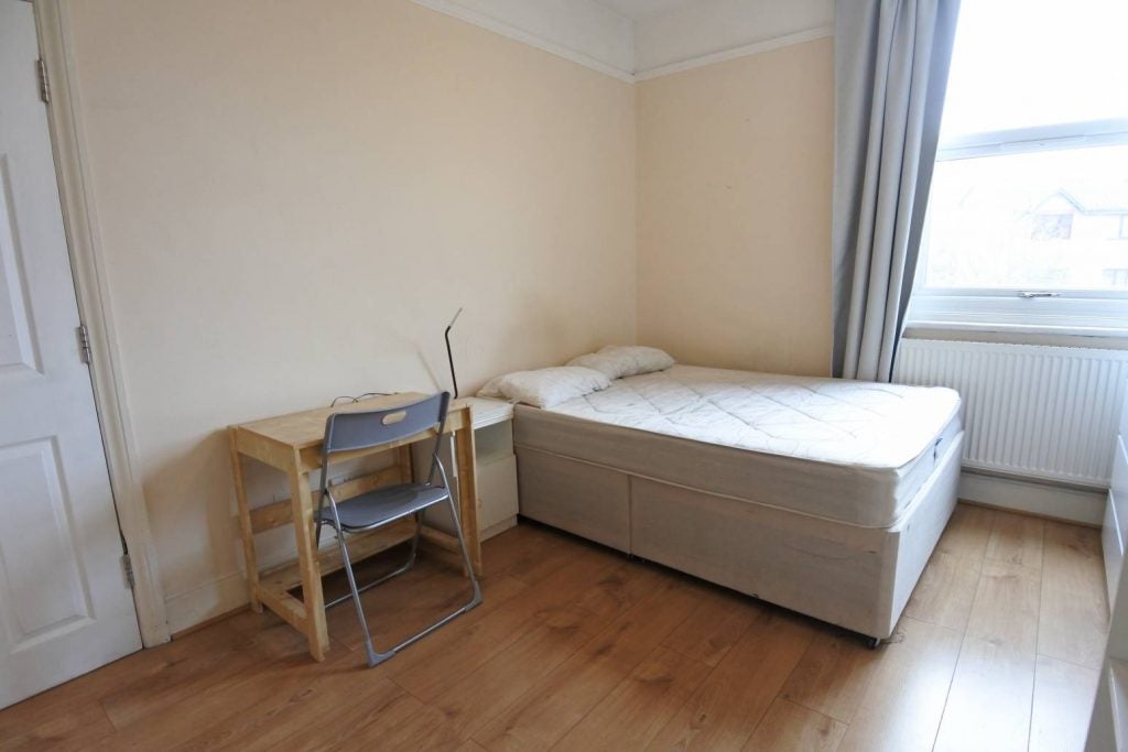 Room Aberdeen Road in Greater London