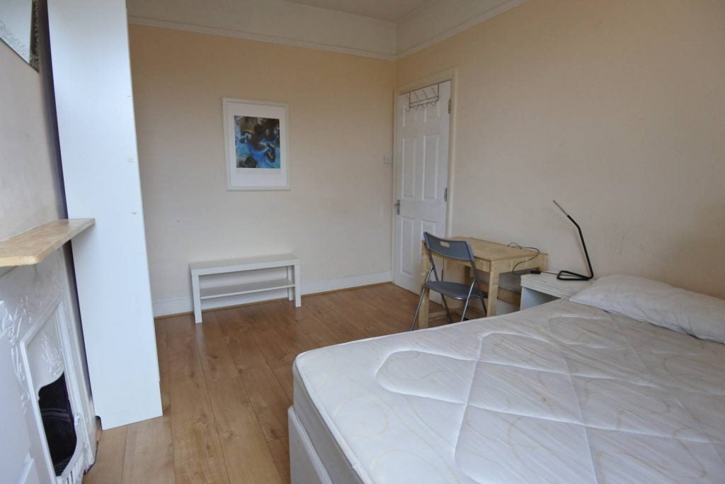 Room Aberdeen Road in Greater London