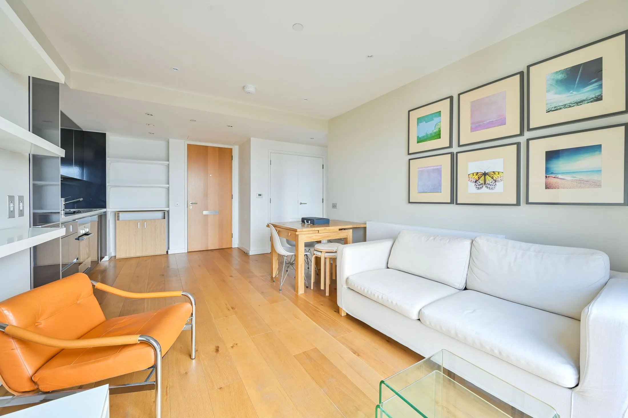 Flat Wollaston Close in Greater London