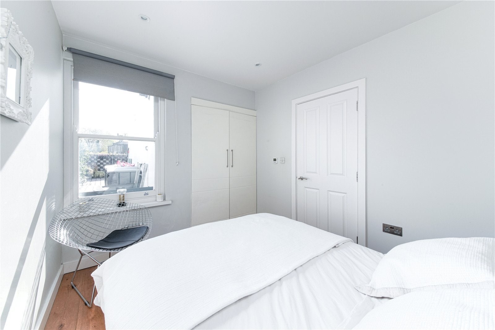 Flat Southgate Road in Greater London