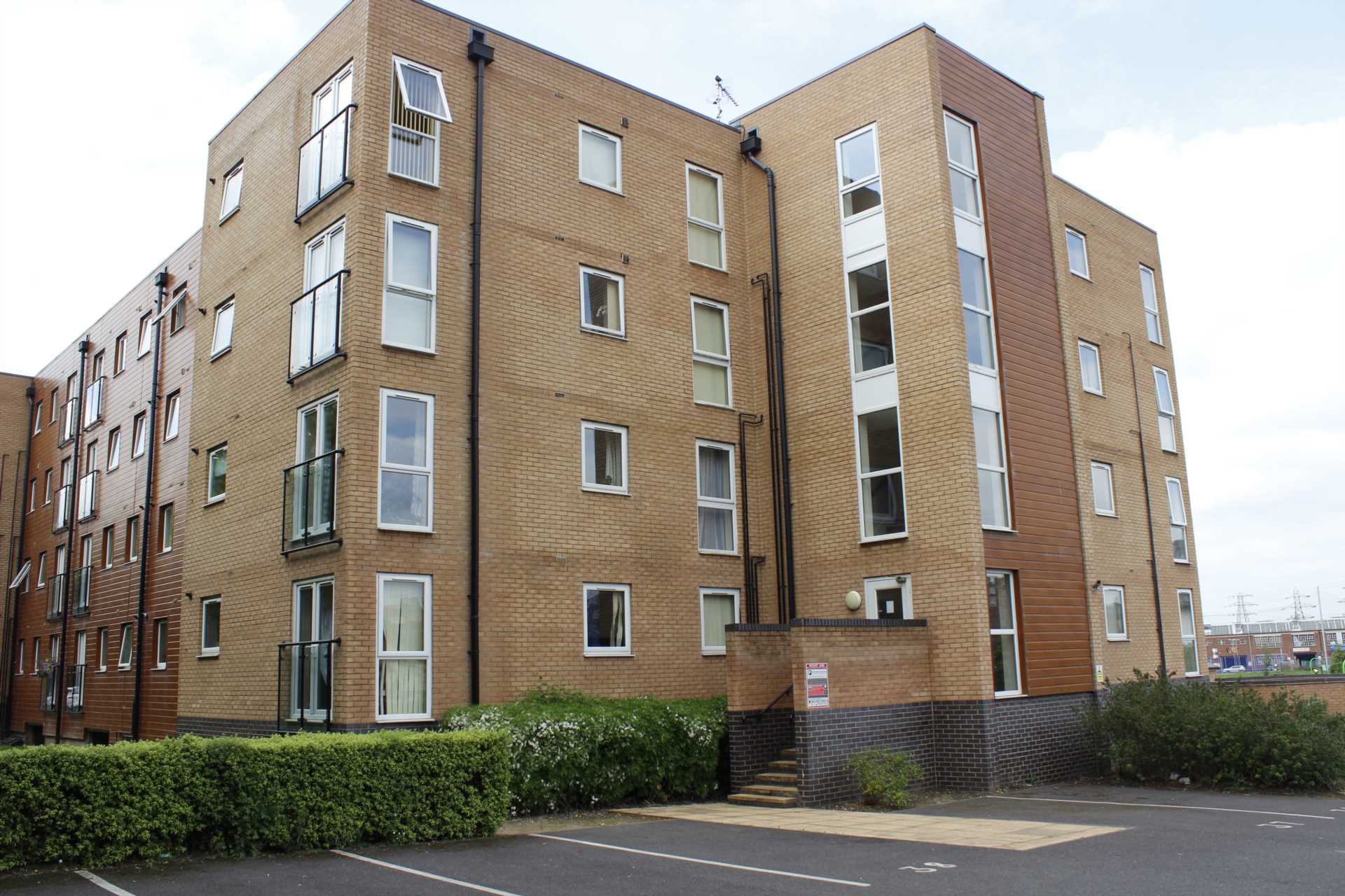 Flat Pavilion Close in Leicester
