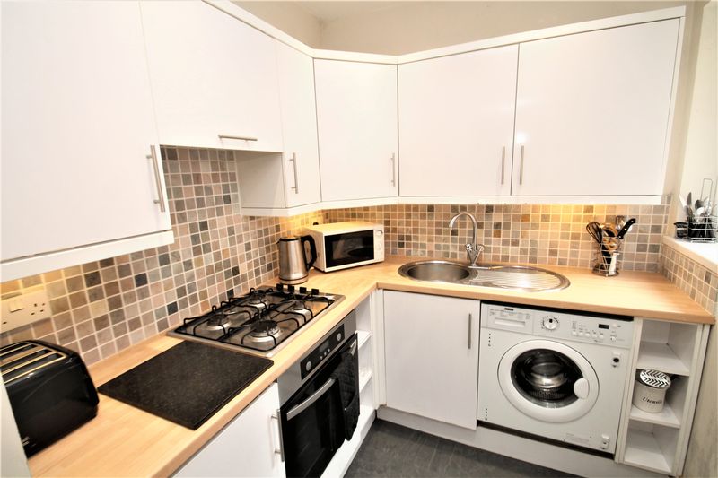 Flat Ancrum Street in Newcastle upon Tyne