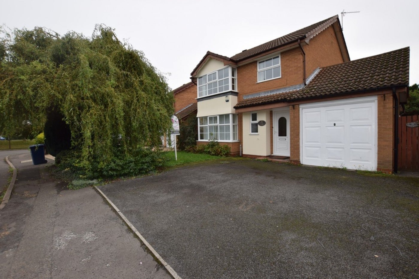 House Rydal Close in Huntingdonshire