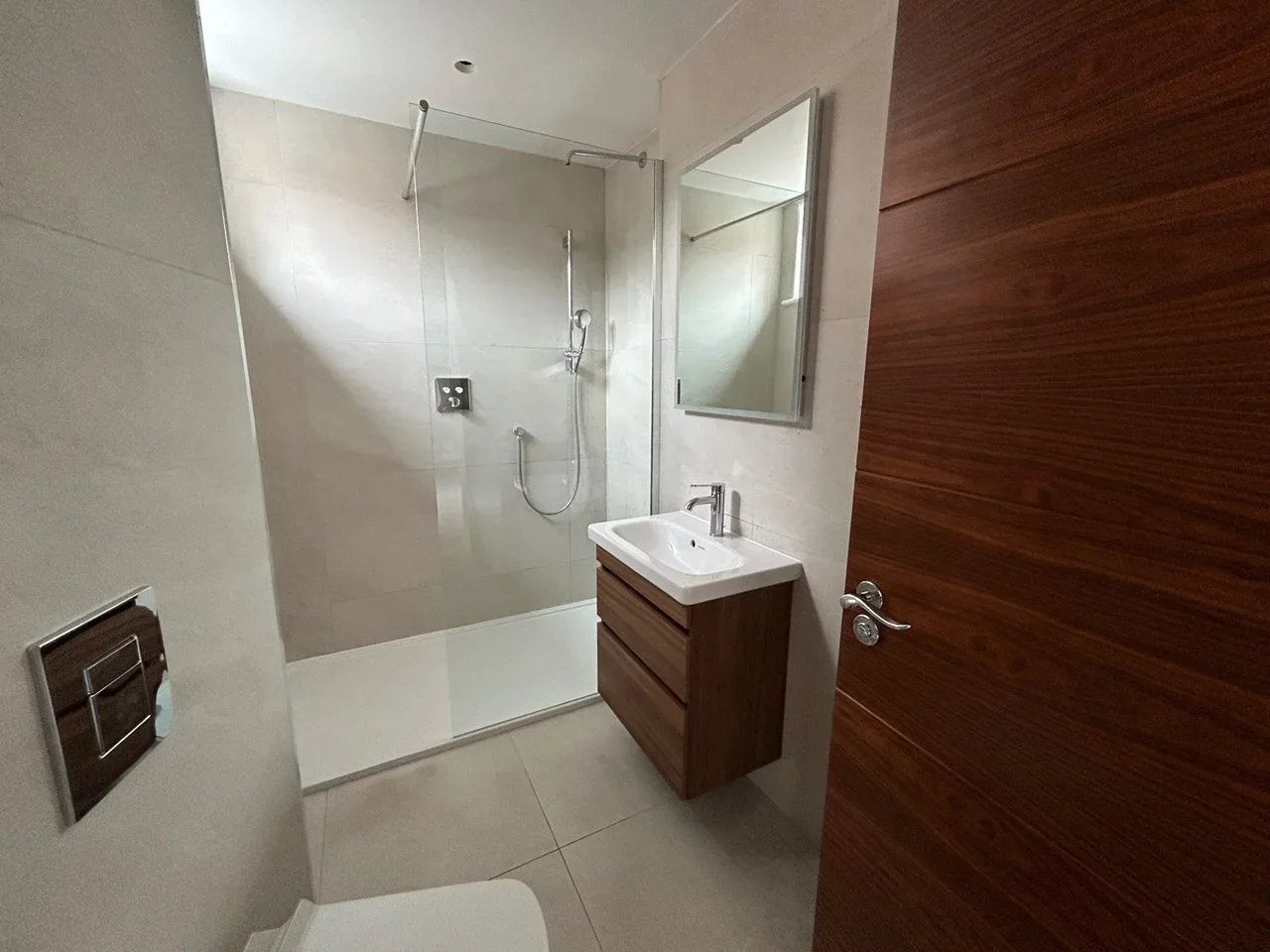 Flat Thompsons Close in St Albans
