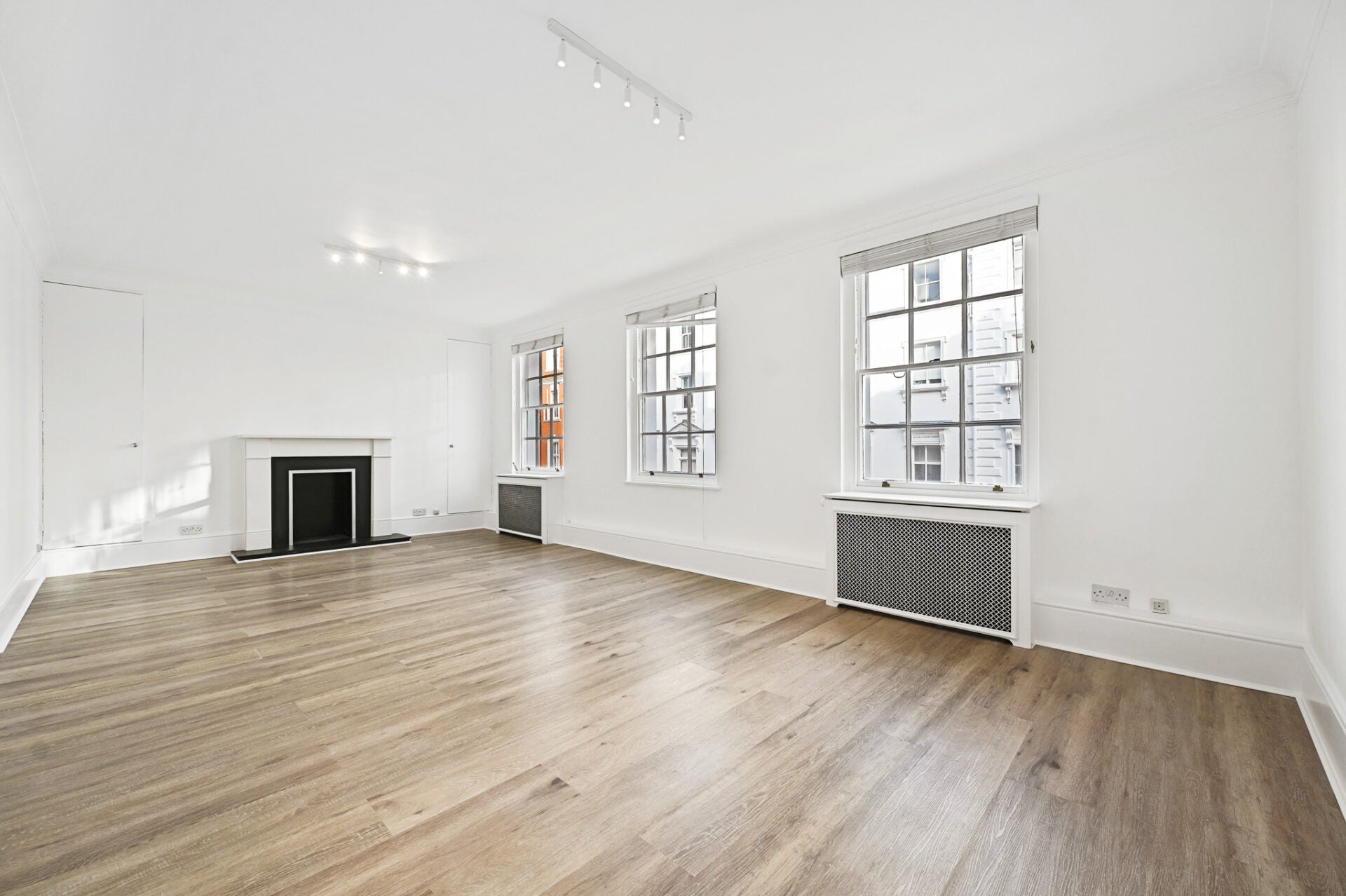 Flat Wimpole Street in City of Westminster