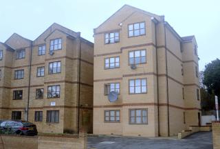 Flat Croydon Road in Greater London