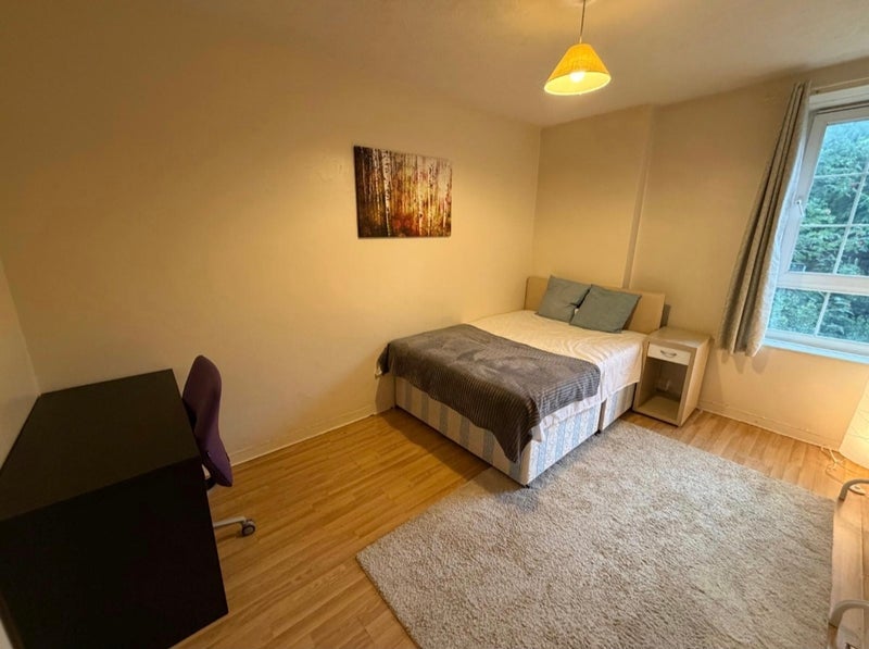 Room Pardoner Street in Greater London