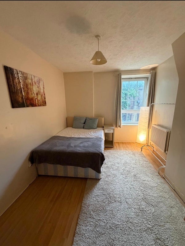 Room Pardoner Street in Greater London