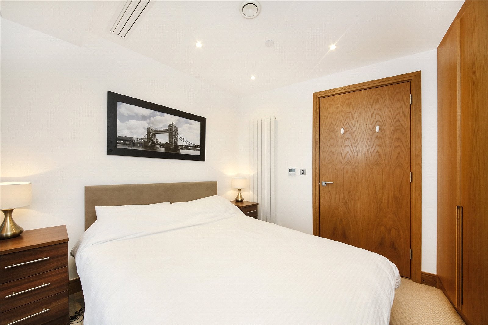 Flat Alexia Square in Greater London