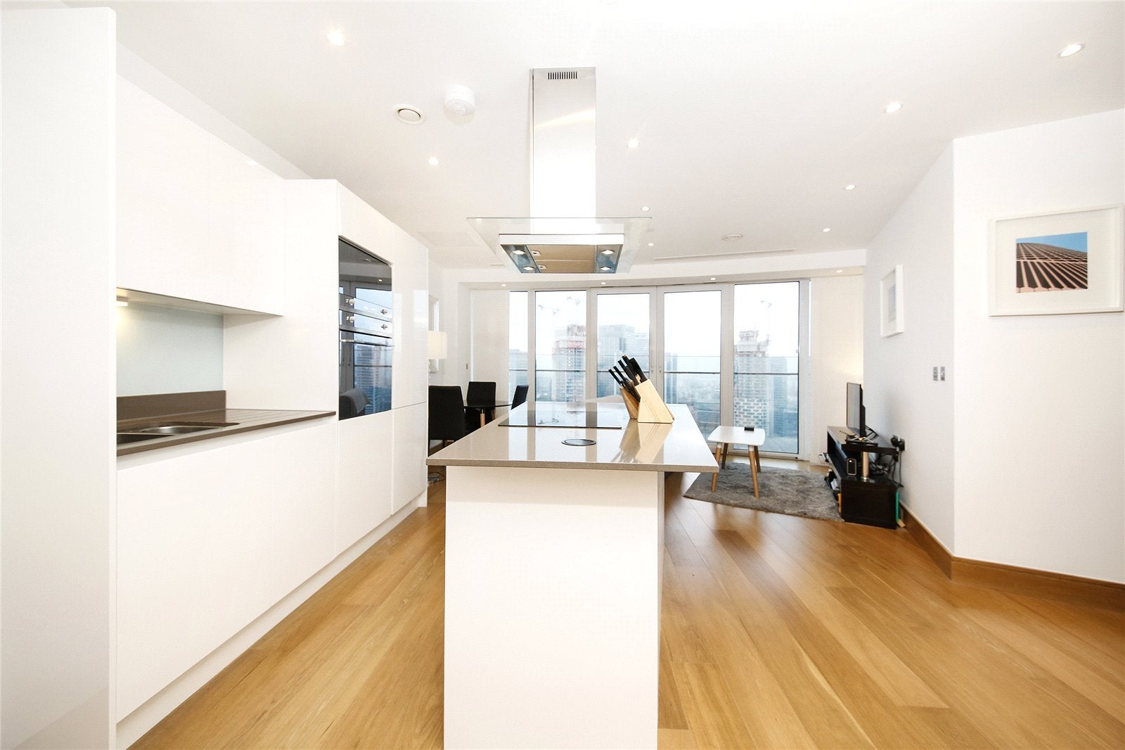 Flat Alexia Square in Greater London