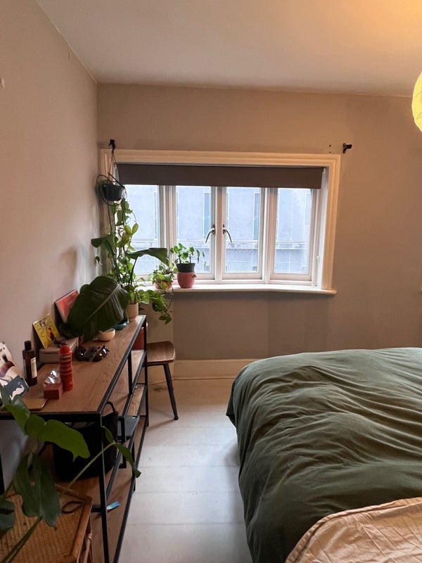 Room Cambridge Heath Road in Greater London