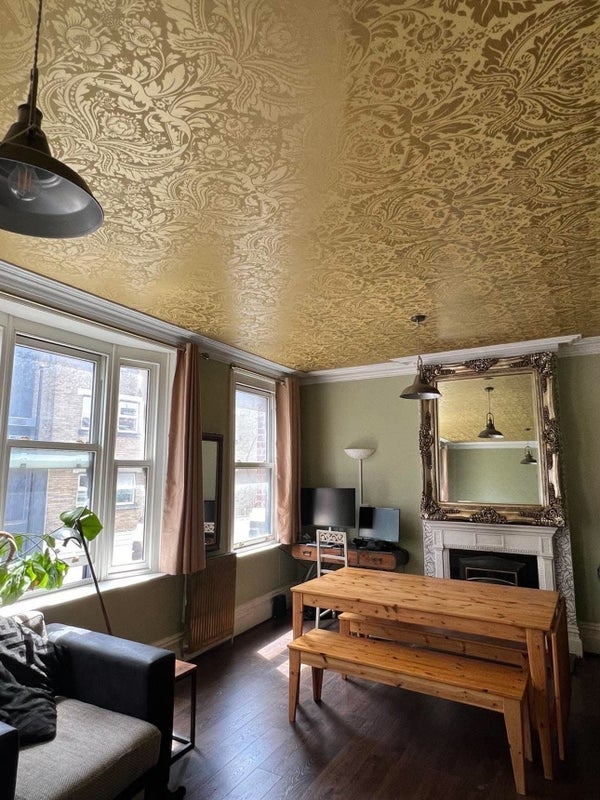 Room Cambridge Heath Road in Greater London