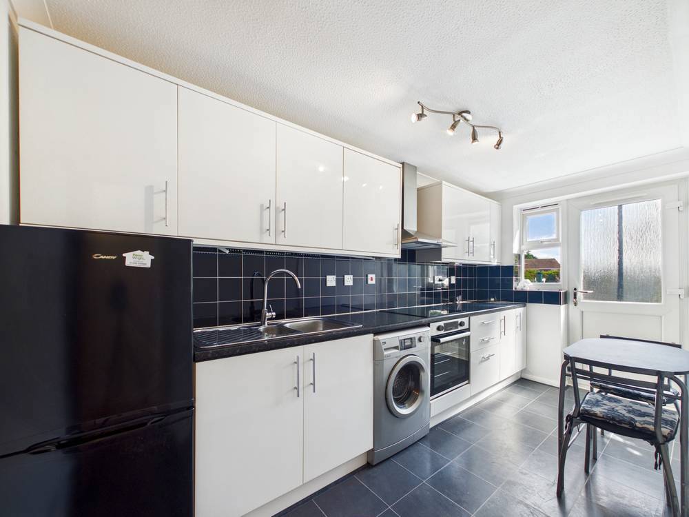 Flat Wetzlar Court in Colchester