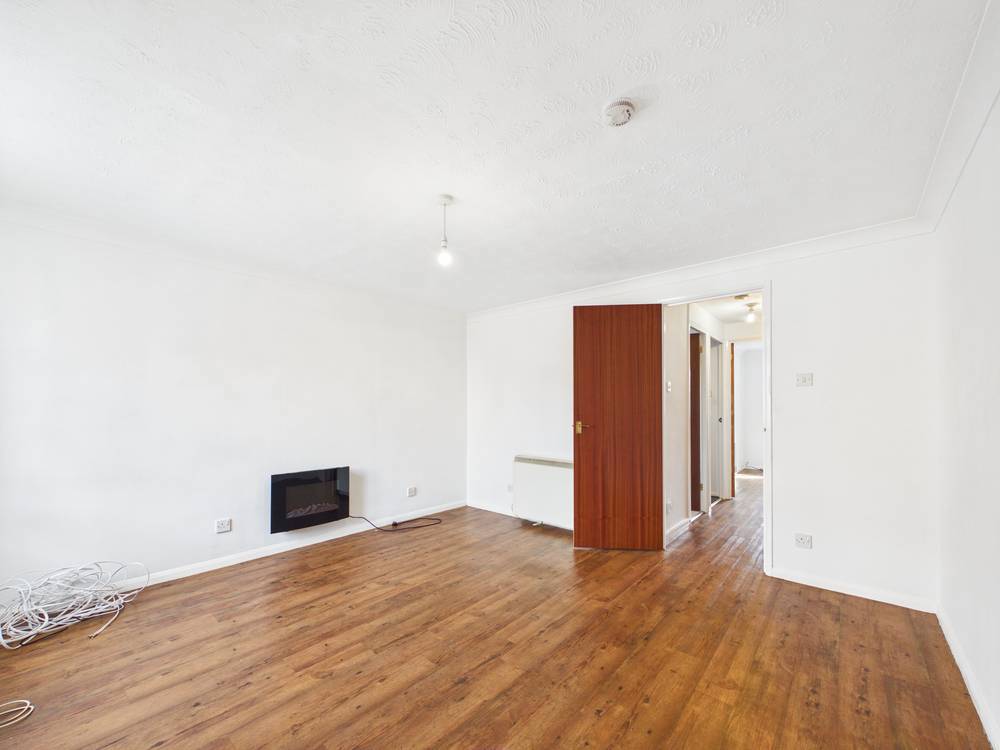 Flat Wetzlar Court in Colchester