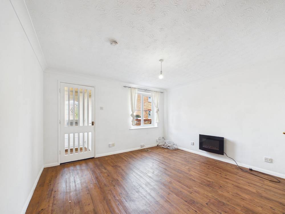 Flat Wetzlar Court in Colchester