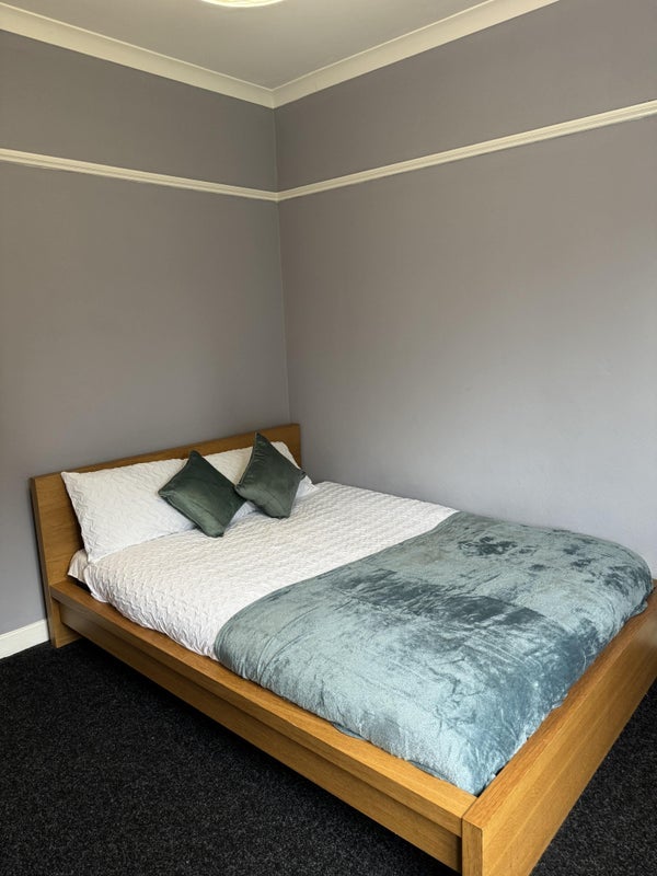 Room Carrick Knowe Grove in City of Edinburgh