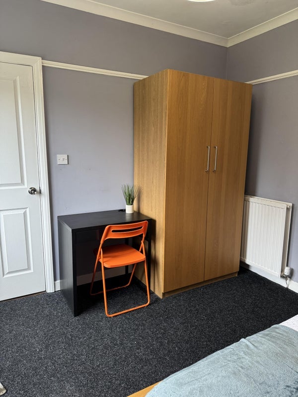 Room Carrick Knowe Grove in City of Edinburgh