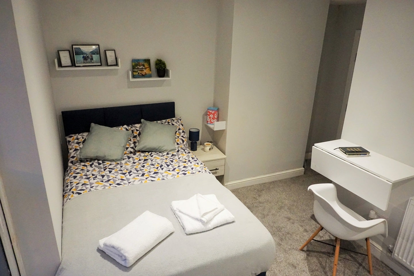 Room Market Street in Tameside