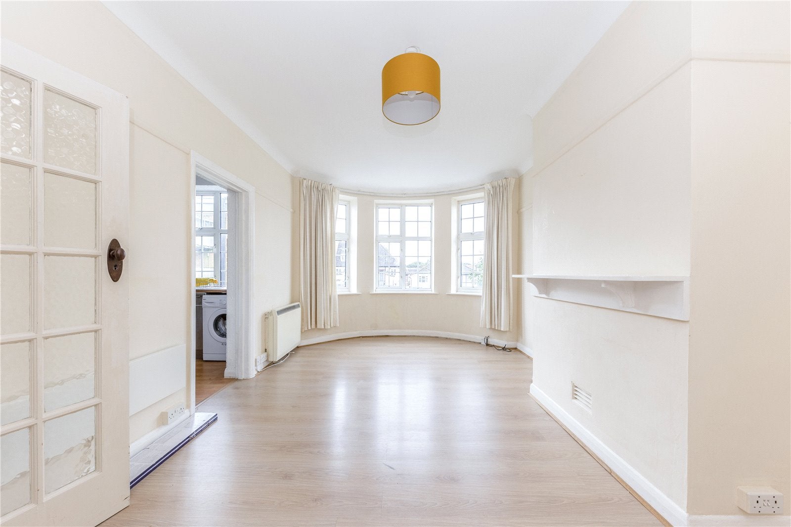 Flat Richmond Road in Greater London
