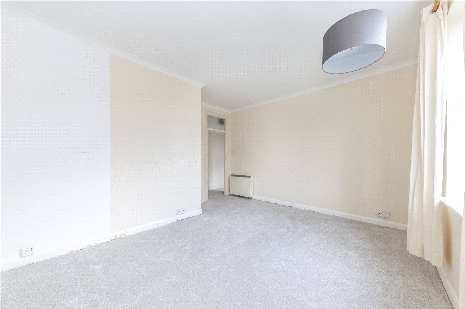 Flat Richmond Road in Greater London