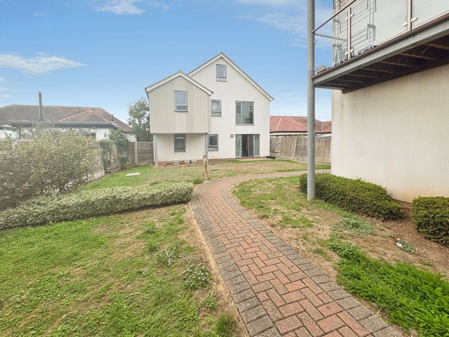 Flat Leigh Hill in Southend-on-Sea