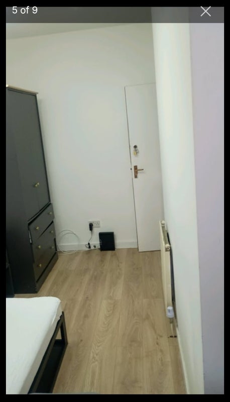 Room King Street in Pontypridd