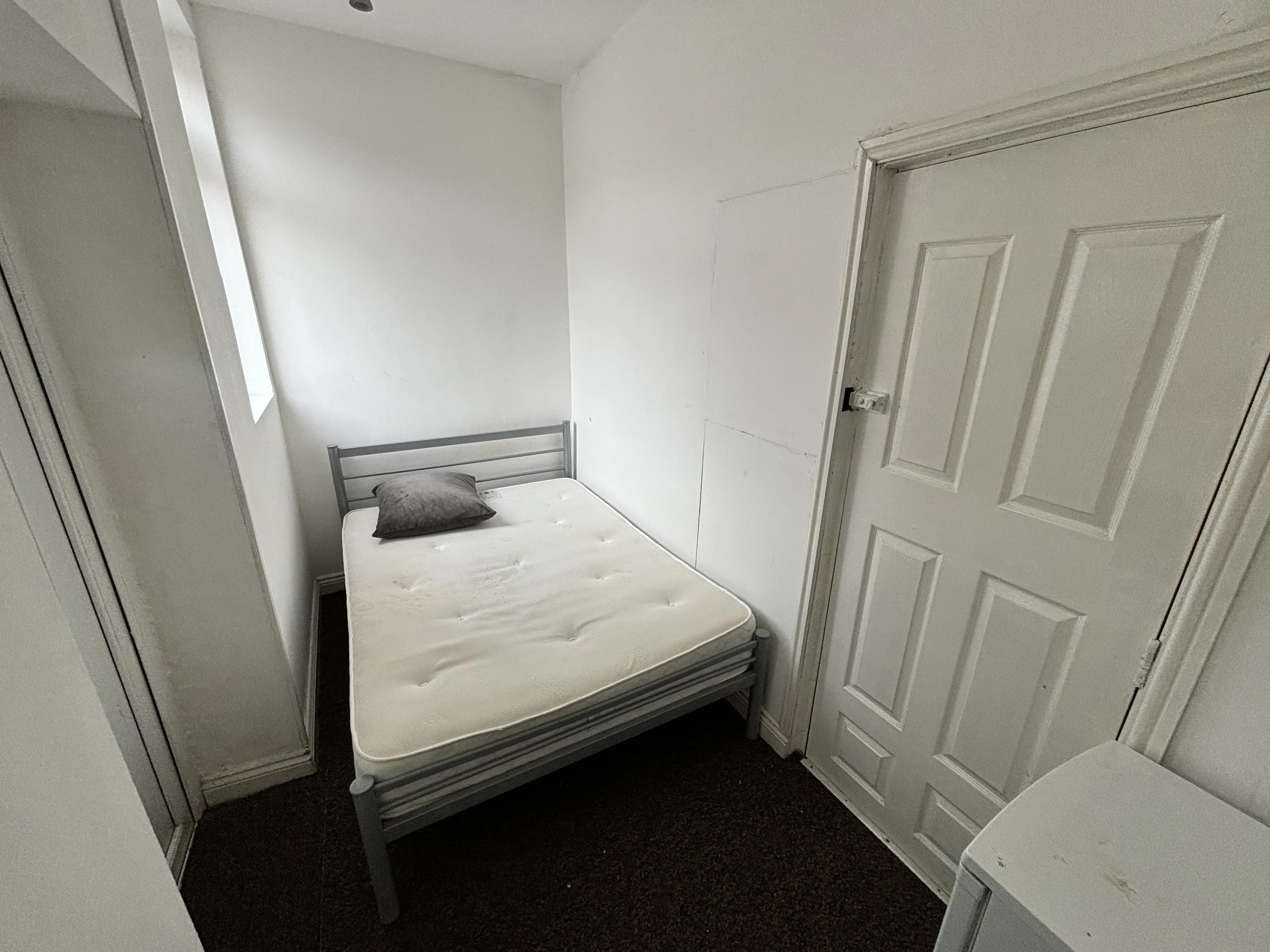 Flat Upper Bond Street in Hinckley and Bosworth
