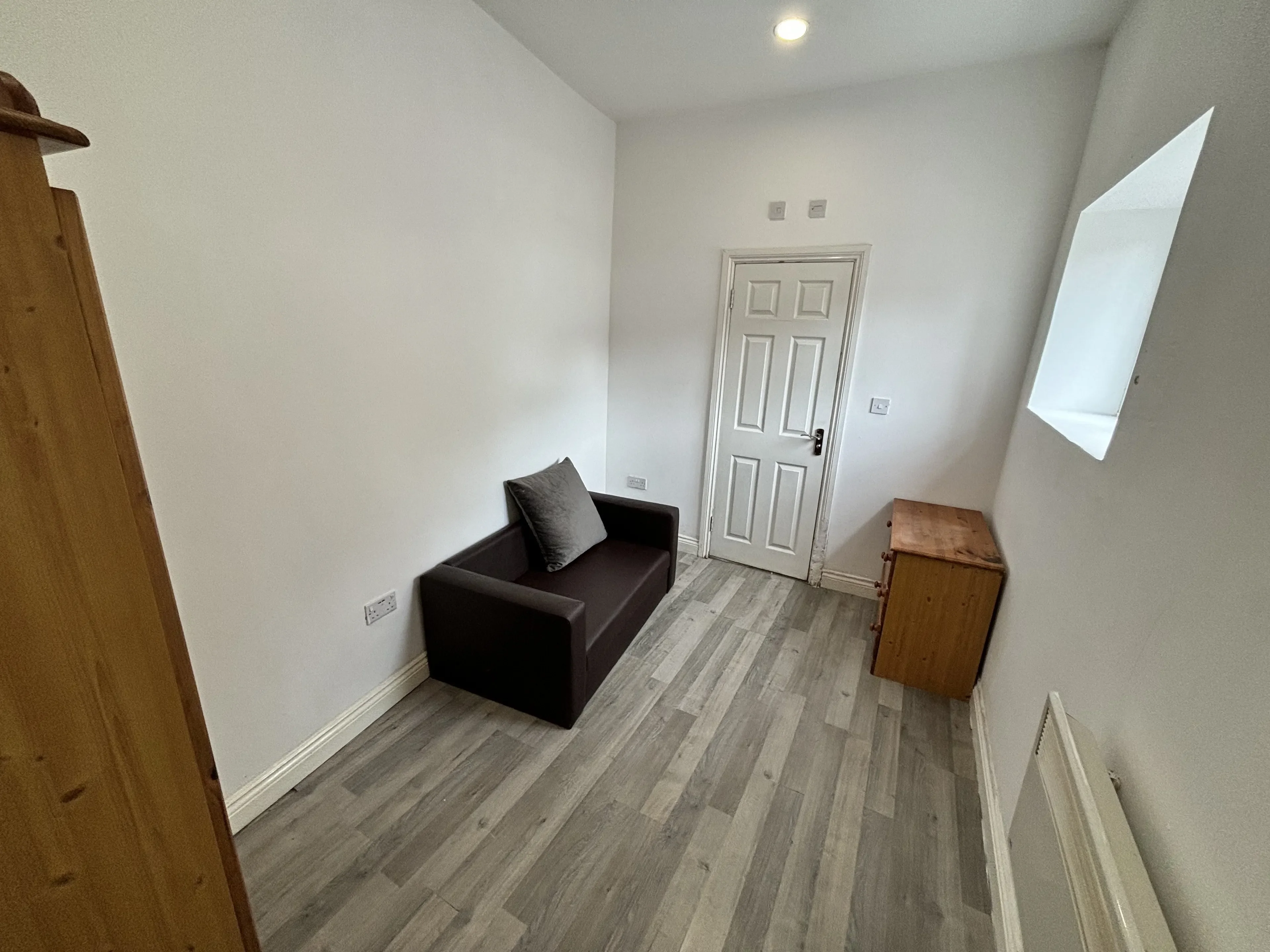 Flat Upper Bond Street in Hinckley and Bosworth