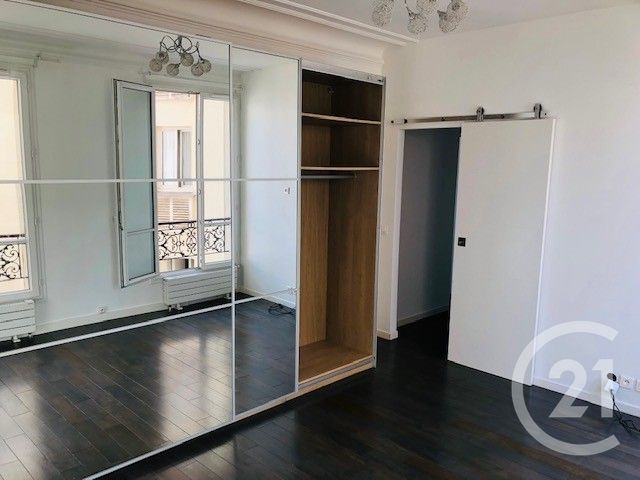 Appartement Place de l'Hôtel de Ville à Asnières-sur-Seine
