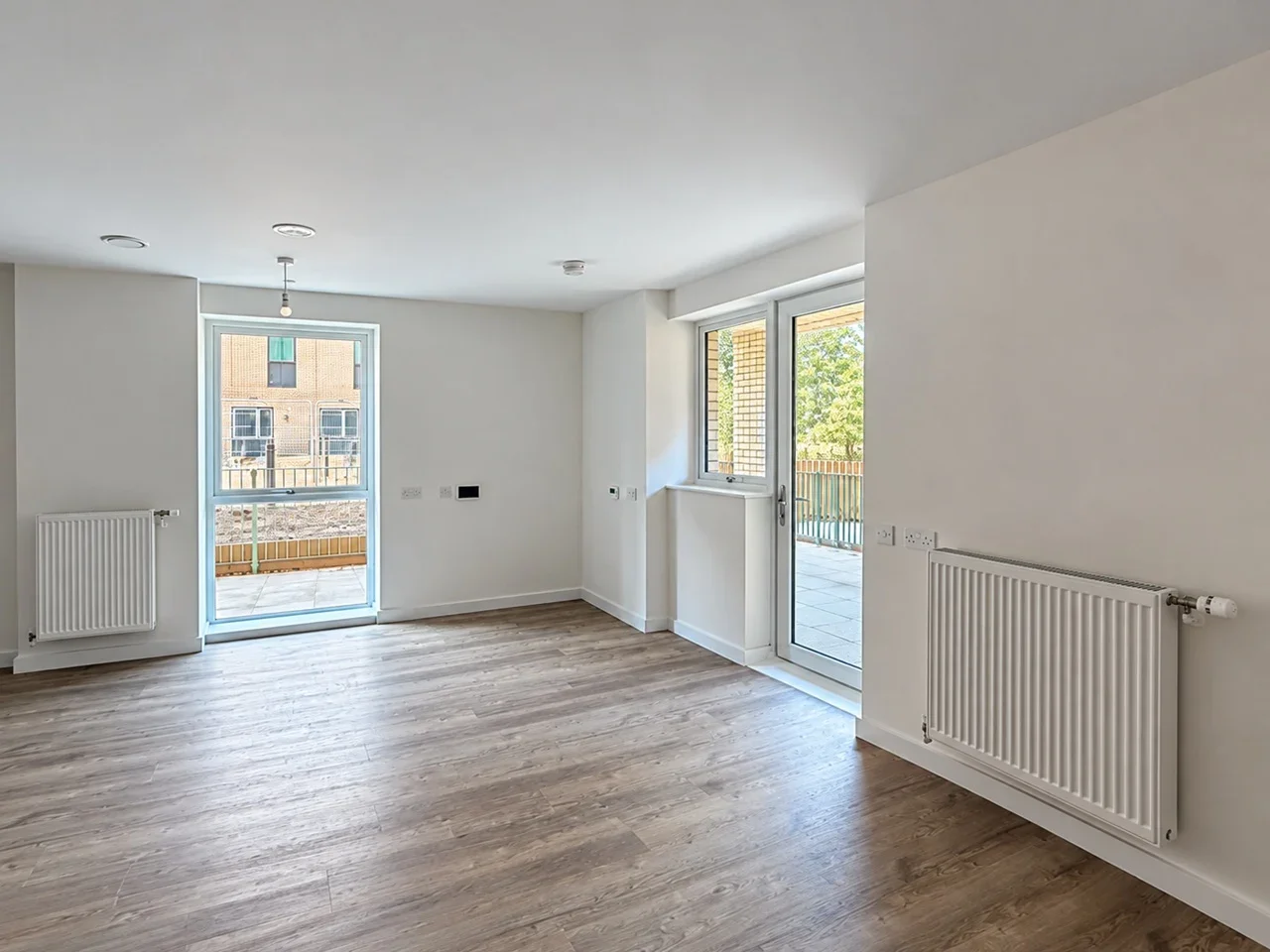 Flat Albert Road in Greater London
