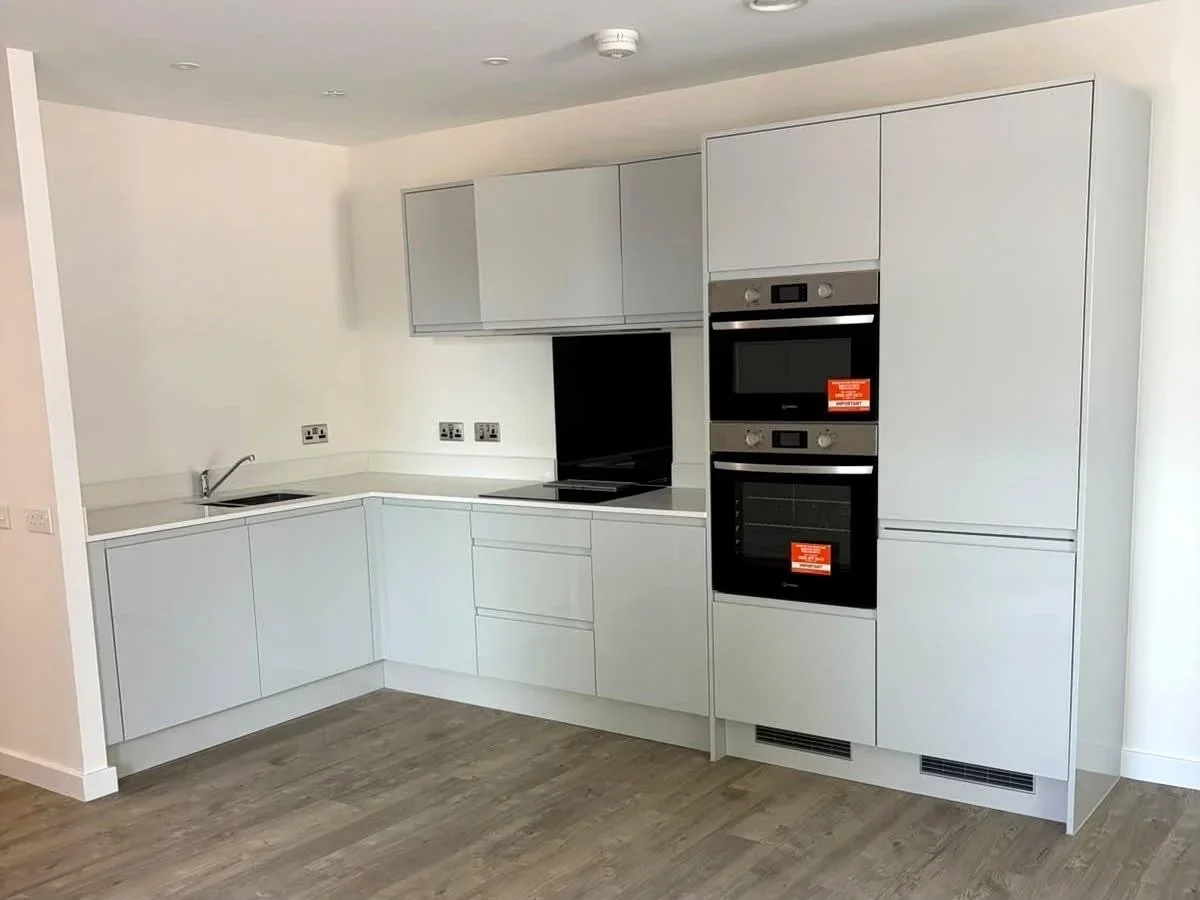 Flat Albert Road in Greater London