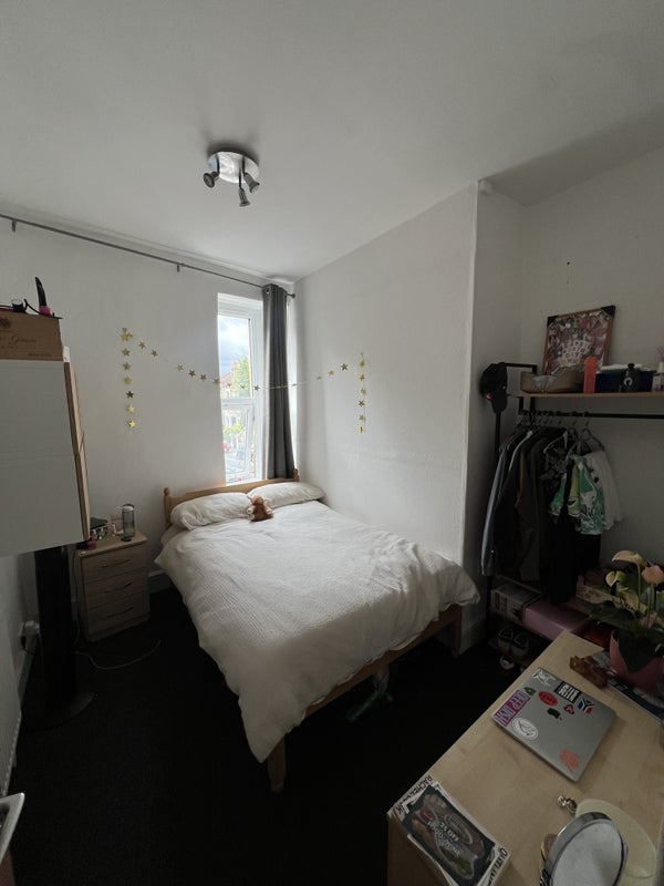 Room Chandos Road in Bristol