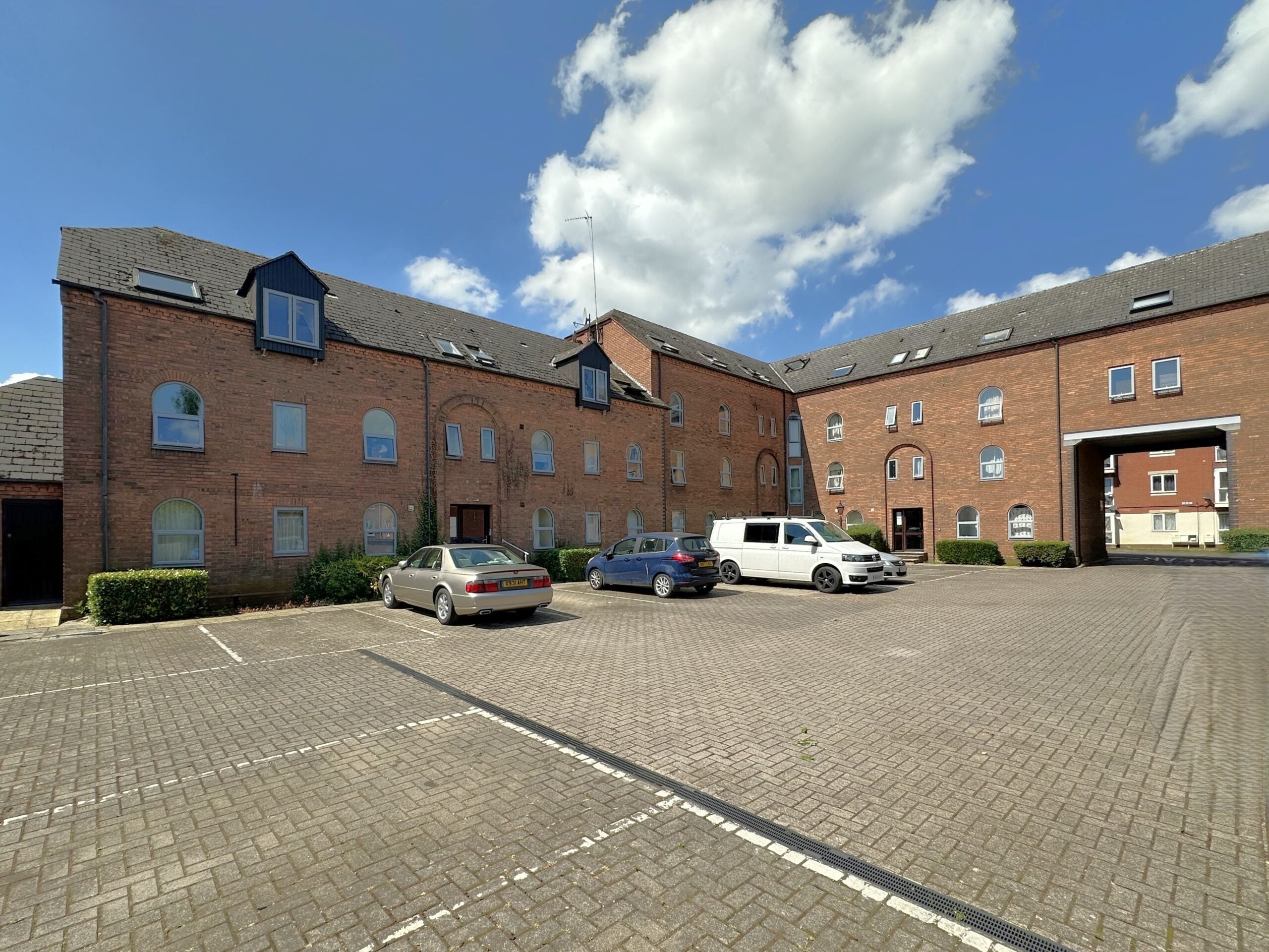 Flat Britannia Road in Cherwell District
