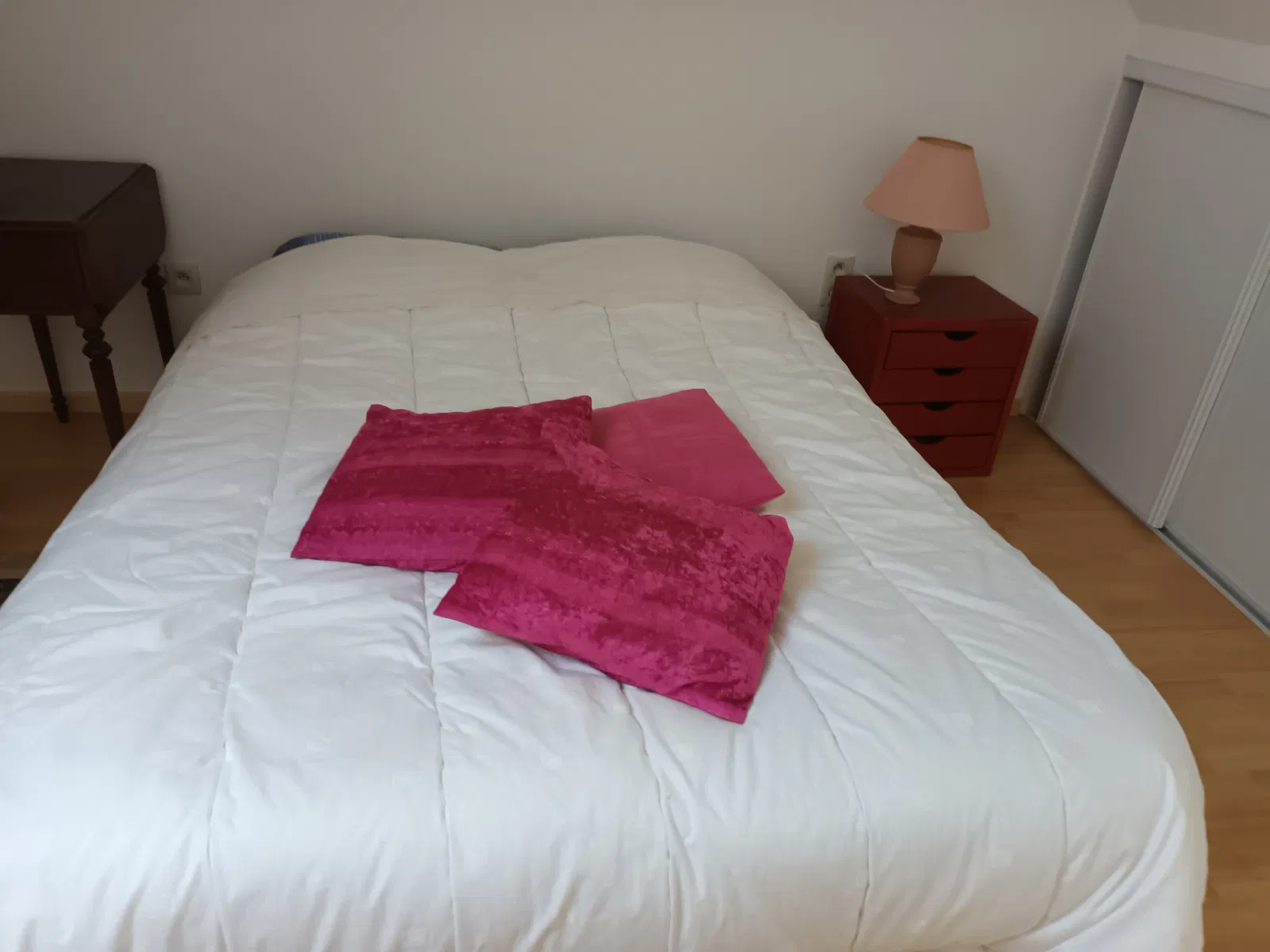 Room Rue Geoffroy de Villehardouin in Troyes