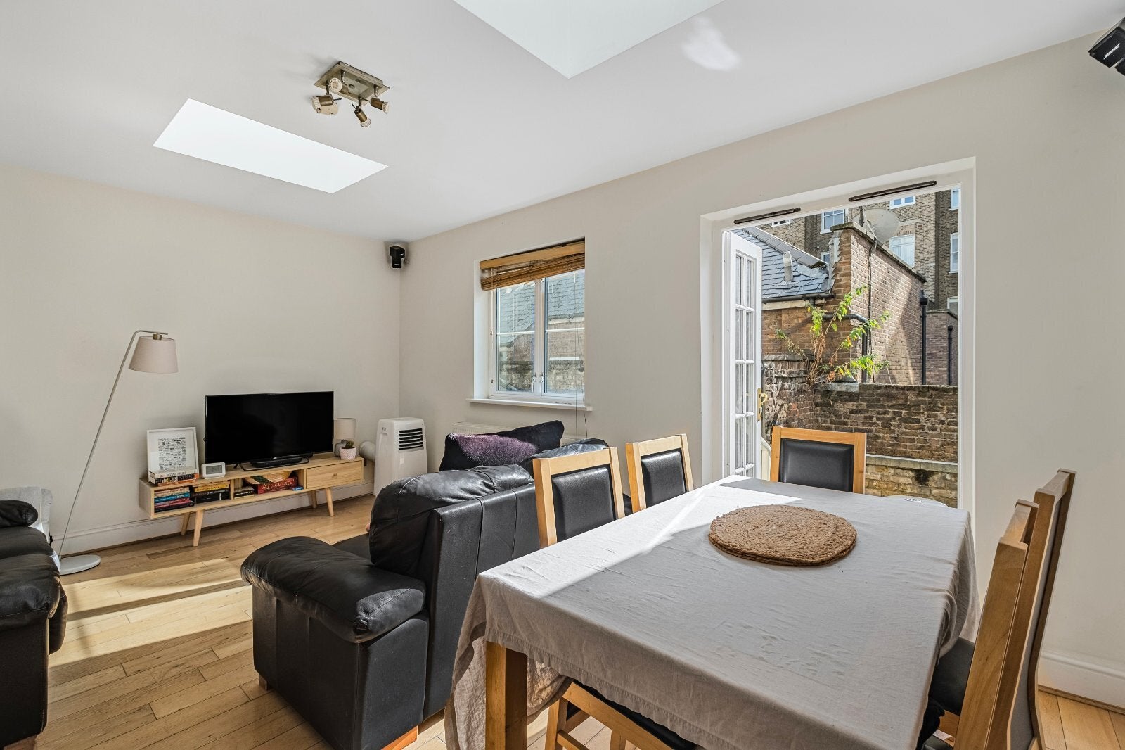 Flat Westbourne Park Road in City of Westminster