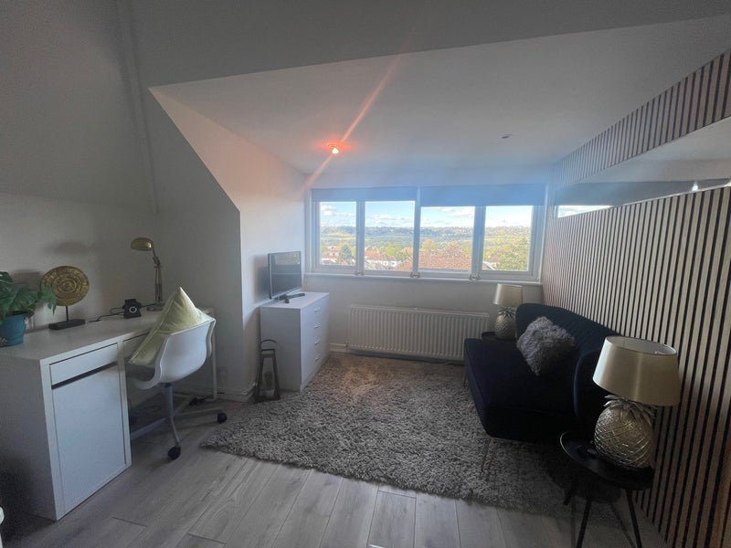 Room North Way in Maidstone