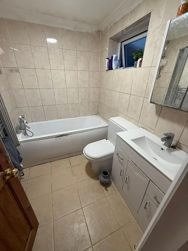 Room Cartwright Road in Greater London