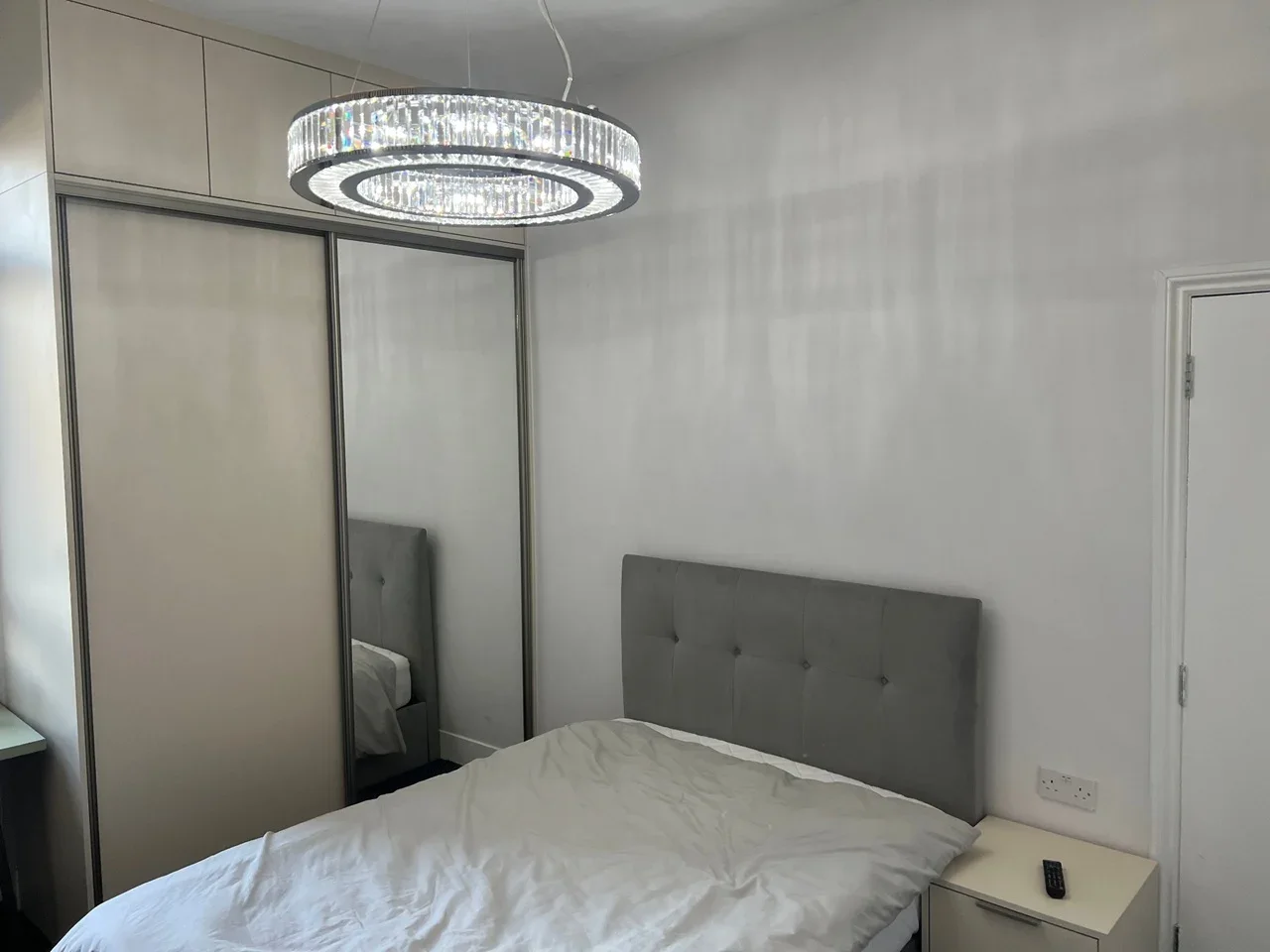 Room Station Road in Greater London