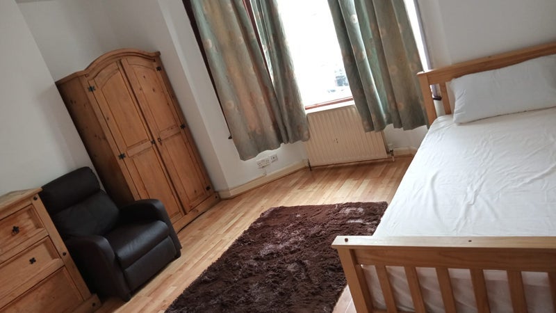 Room Earlham Grove in Greater London
