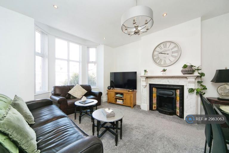 Flat Sylva Gardens North in Llandudno