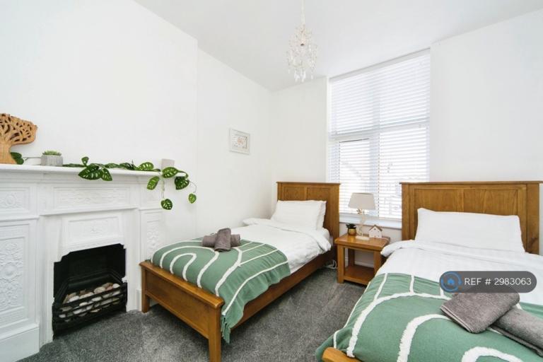 Flat Sylva Gardens North in Llandudno