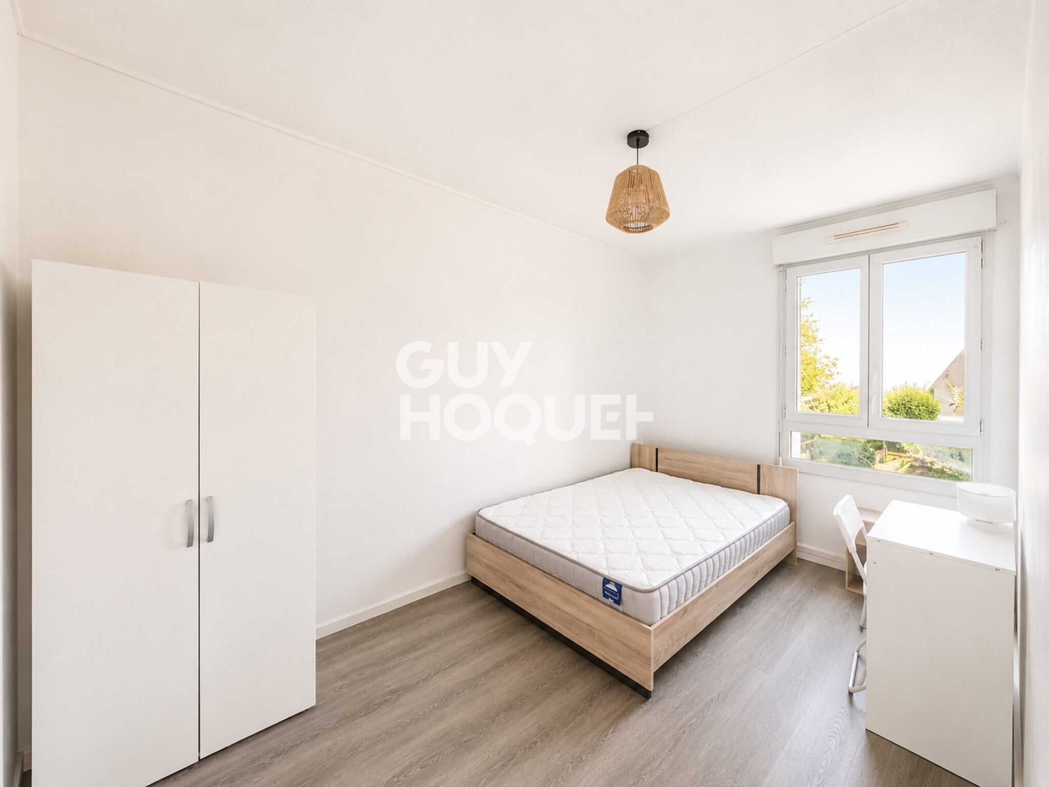 Flat Rue Victor Hugo in Vaulx-en-Velin