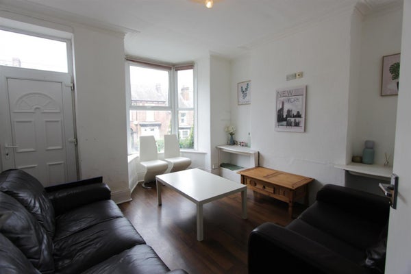 Flat Ecclesall Road in Sheffield