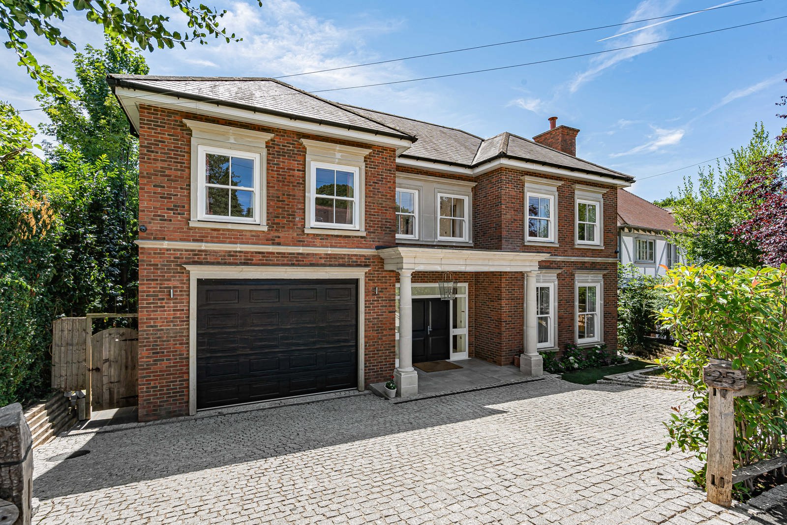 House Links Green Way in Elmbridge