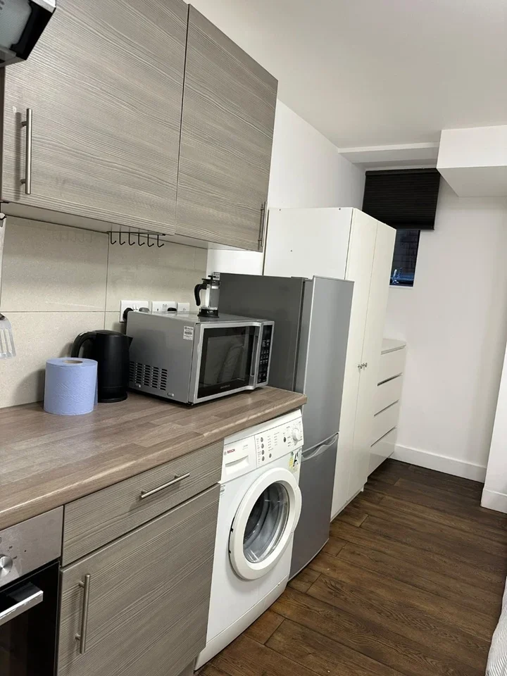 Flat Edgware Road in Greater London