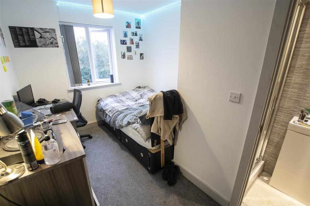 Flat Tiverton Road in Birmingham