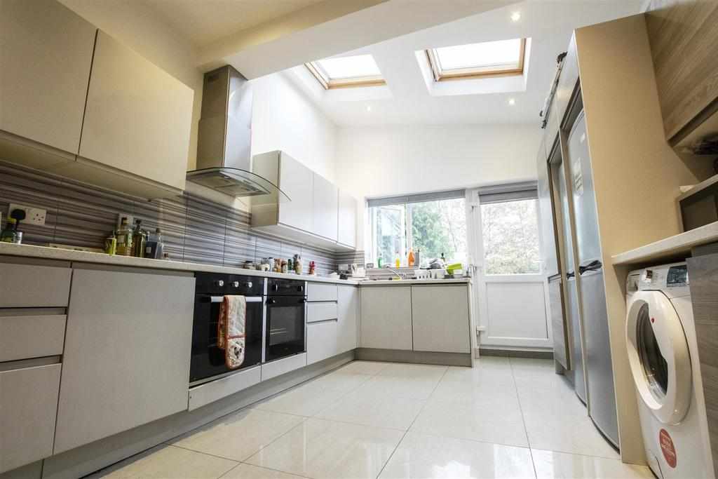 Flat Tiverton Road in Birmingham